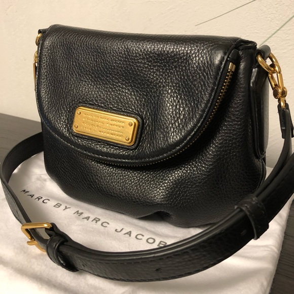 ⛔️SOLD⛔️ Marc by Marc Jacobs Leather Crossbody Bag - Picture 2 of 8